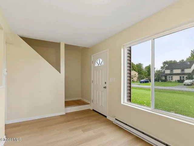 $1,795 | 19 Harvest Way, Unit B, Waterford, NY 12188