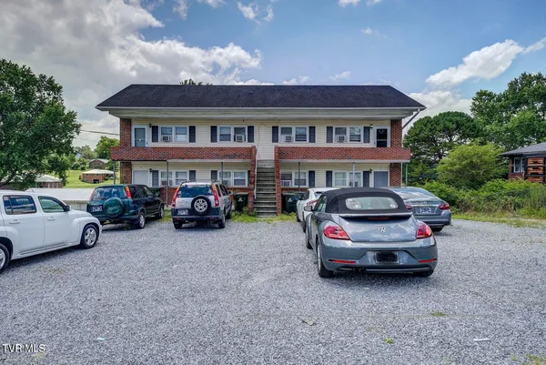 $674,999 | 3411 West Walnut Street, Johnson City, TN 37604