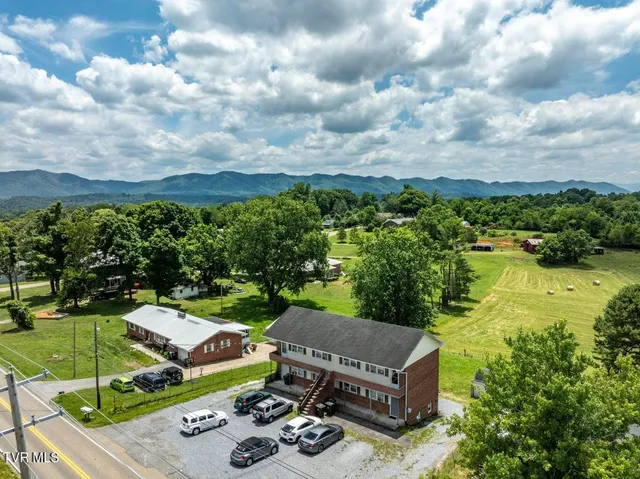 $674,999 | 3411 West Walnut Street, Johnson City, TN 37604