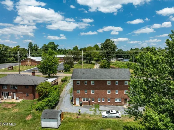 $674,999 | 3411 West Walnut Street, Johnson City, TN 37604