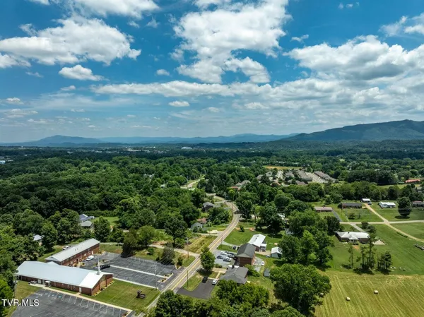 $674,999 | 3411 West Walnut Street, Johnson City, TN 37604