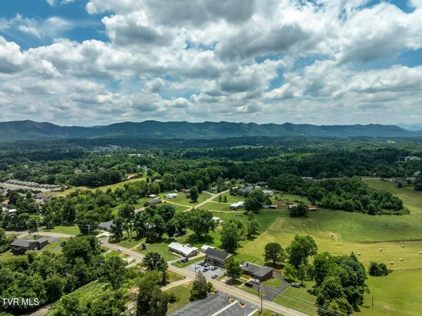 $674,999 | 3411 West Walnut Street, Johnson City, TN 37604