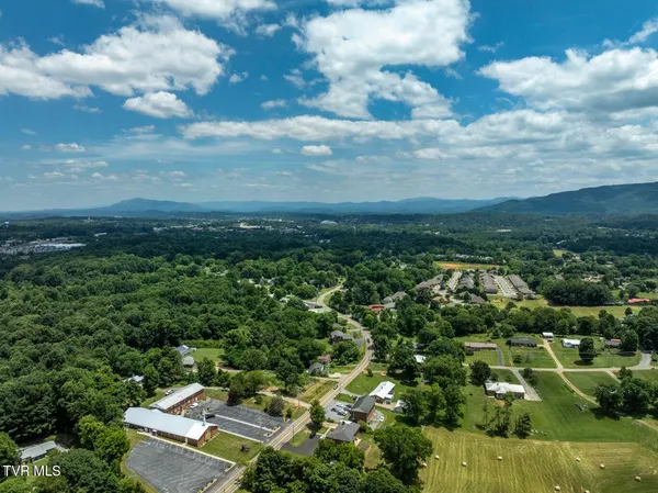 $674,999 | 3411 West Walnut Street, Johnson City, TN 37604