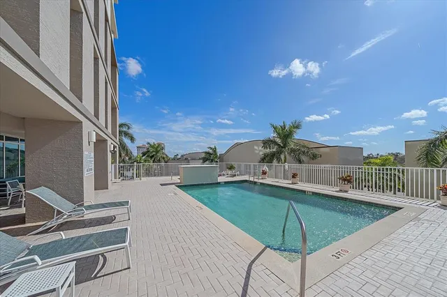 $699,000 | 1771 Ringling Boulevard, Unit 703, Sarasota, FL 34236