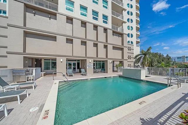 $699,000 | 1771 Ringling Boulevard, Unit 703, Sarasota, FL 34236