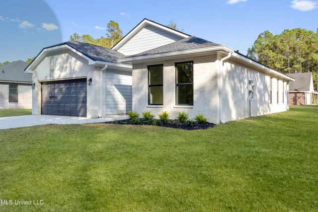 $285,000 | 2836 Honduras Drive, Gautier, MS 39553