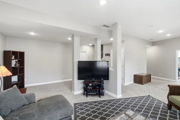 $435,000 | 19949 Overlook Circle, Lawrenceburg, IN 47025