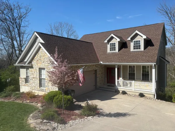 $424,900 | 19949 Overlook Circle, Lawrenceburg, IN 47025