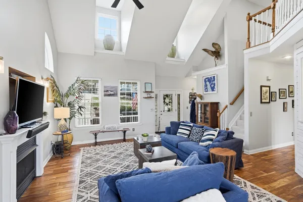 $435,000 | 19949 Overlook Circle, Lawrenceburg, IN 47025