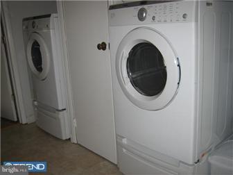 146 Hartford Road Delran, NJ 08057 - Photo 6 of 12 Gallery Image 6
