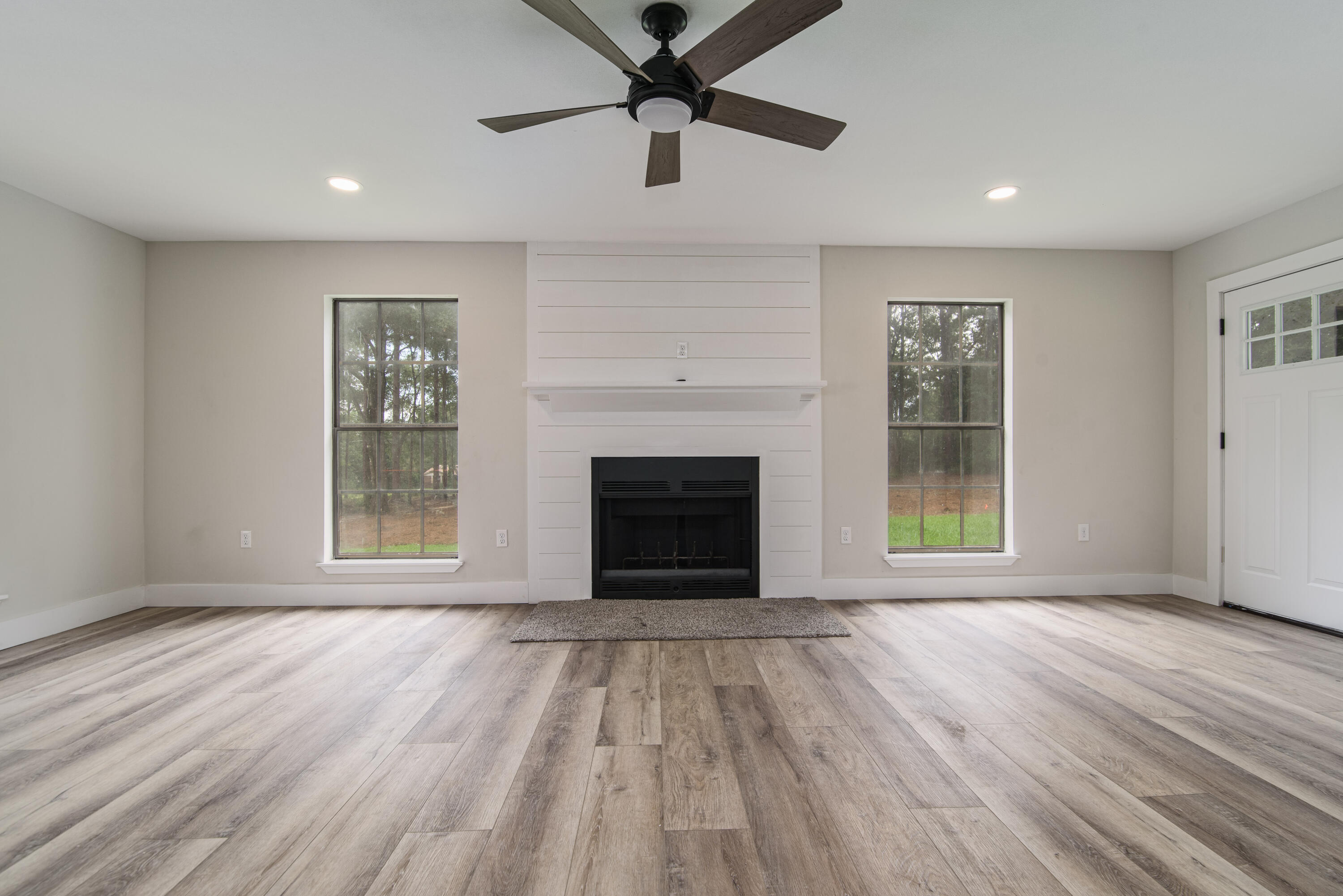 3069 Airport Road Crestview, FL 32539 - Photo 4 of 69 Gallery Image 4