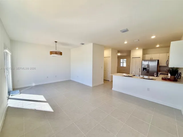 $2,900 | 2767 Southeast 25th Avenue, Homestead, FL 33035