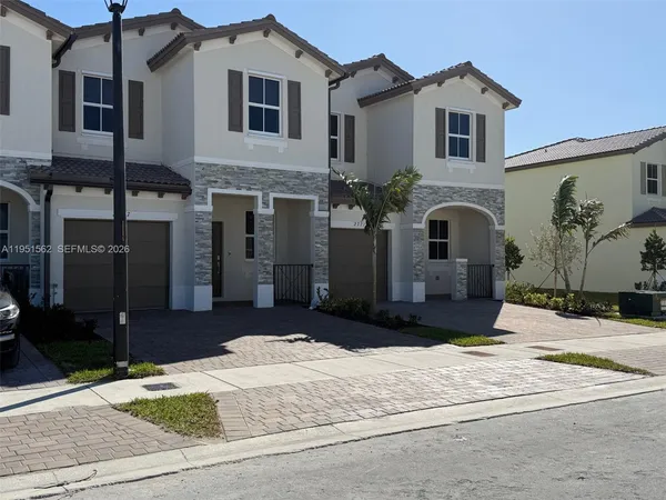 $2,900 | 2767 Southeast 25th Avenue, Homestead, FL 33035