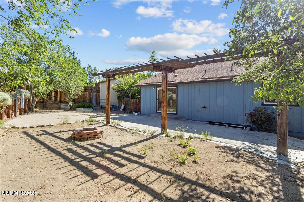 1090 Hartford Court Reno, NV 89503 - Photo 32 of 45 a view of a backyard