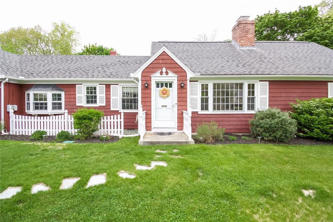 17 Lakeview Road Lincoln, RI 02865 - Photo 4 of 26 Gallery Image 4