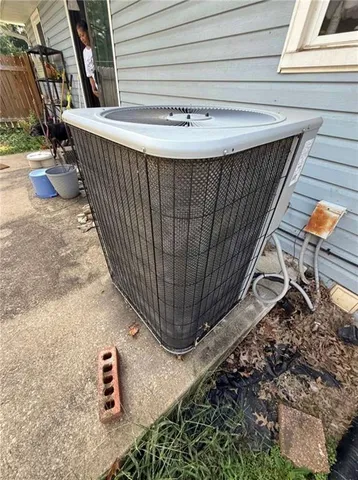 $170,000 | 1402 Cherokee Street, Leavenworth, KS 66048