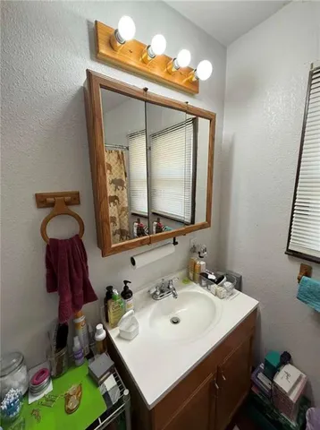 $170,000 | 1402 Cherokee Street, Leavenworth, KS 66048