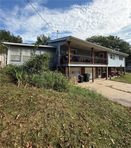 $170,000 | 1402 Cherokee Street, Leavenworth, KS 66048