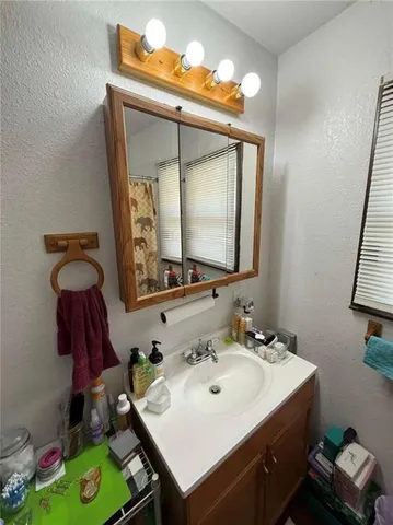 $170,000 | 1402 Cherokee Street, Leavenworth, KS 66048