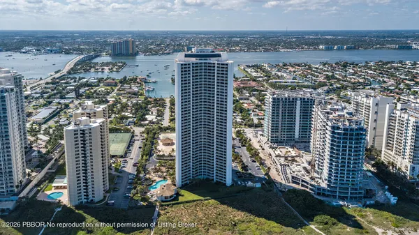 $10,000 | 3000 North Ocean Drive, Unit 32E, Riviera Beach, FL 33404