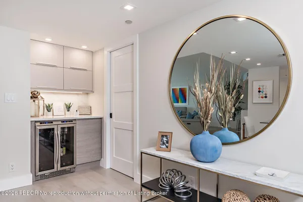 $10,000 | 3000 North Ocean Drive, Unit 32E, Riviera Beach, FL 33404