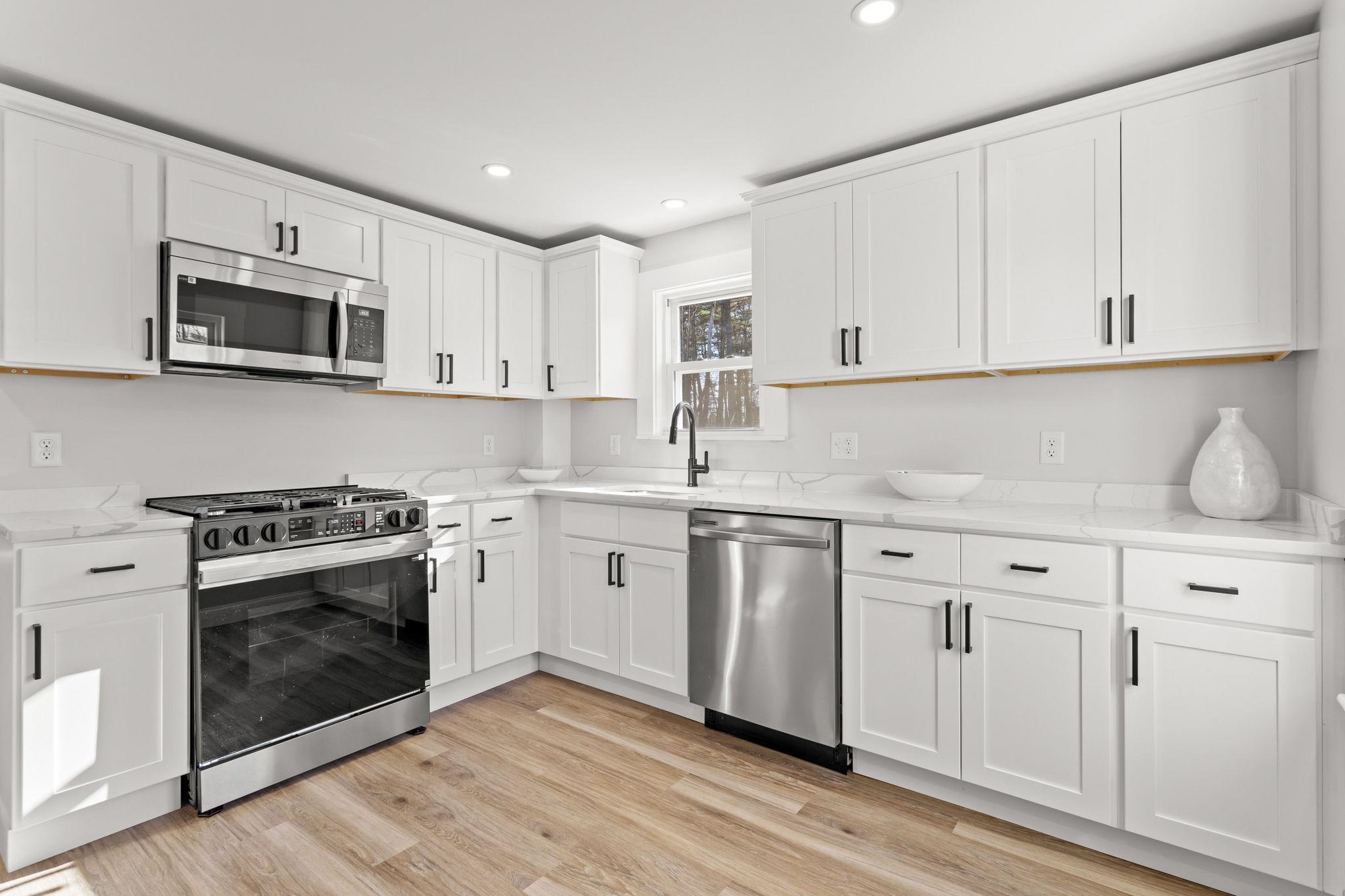 176 Airport Road Concord, NH 03301 - Photo 13 of 35