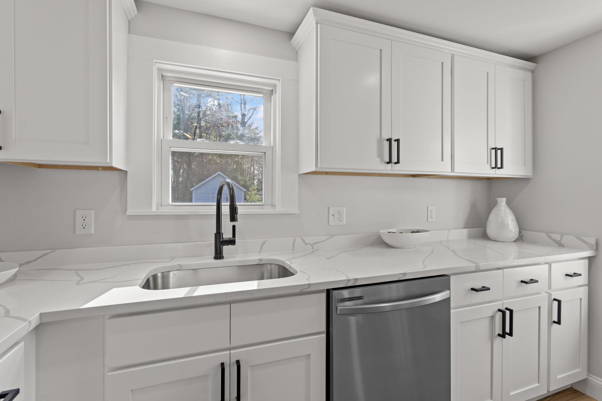 176 Airport Road Concord, NH 03301 - Photo 19 of 35