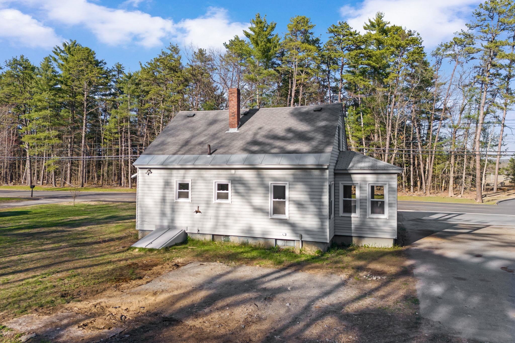 176 Airport Road Concord, NH 03301 - Photo 33 of 35