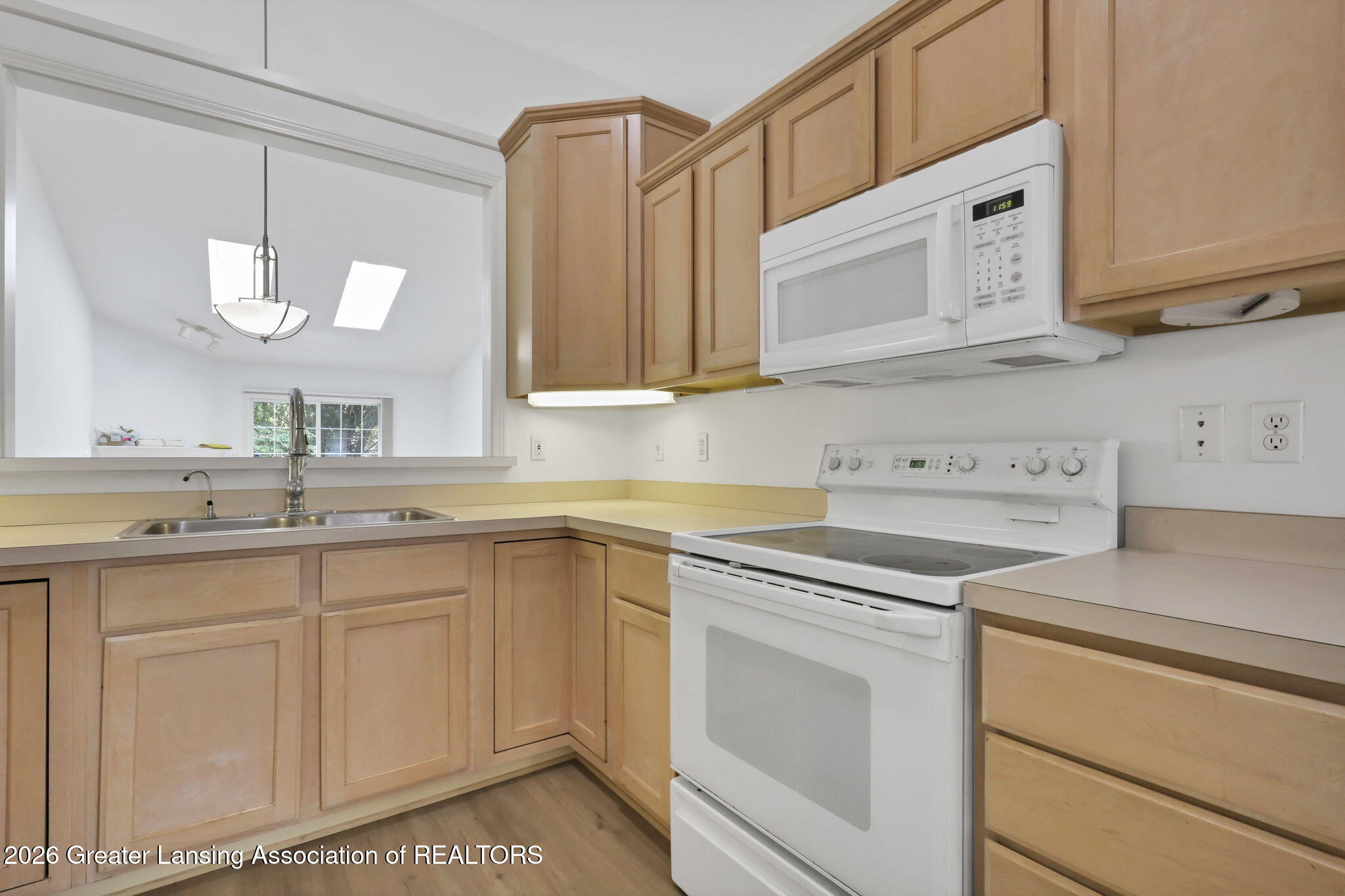 5940 Coleman Road East Lansing, MI 48823 - Photo 6 of 34 9-web-or-mls-9I3A5371