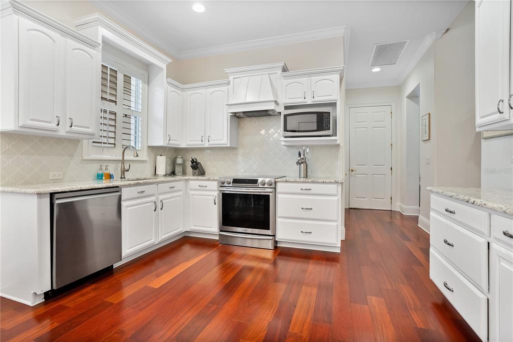 2525 Stoneview Road Orlando, FL 32806 - Photo 17 of 50 Gallery Image 17