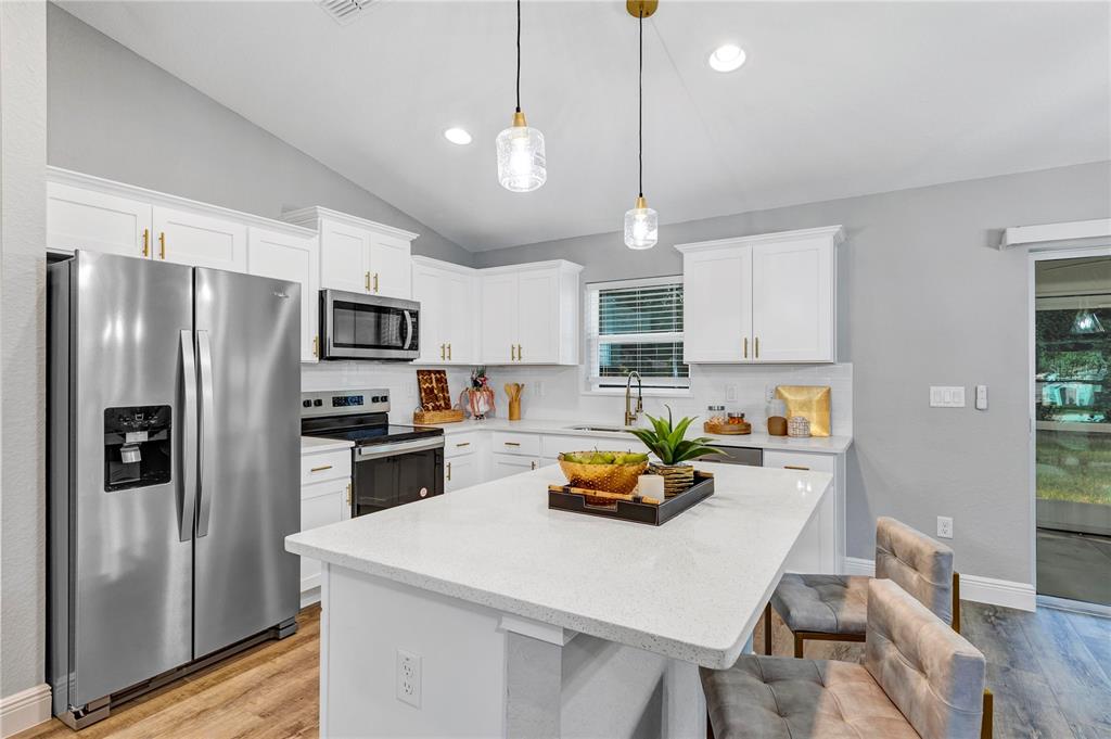 6808 Hemlock Road Ocala, FL 34472 - Photo 6 of 27 Gallery Image 6