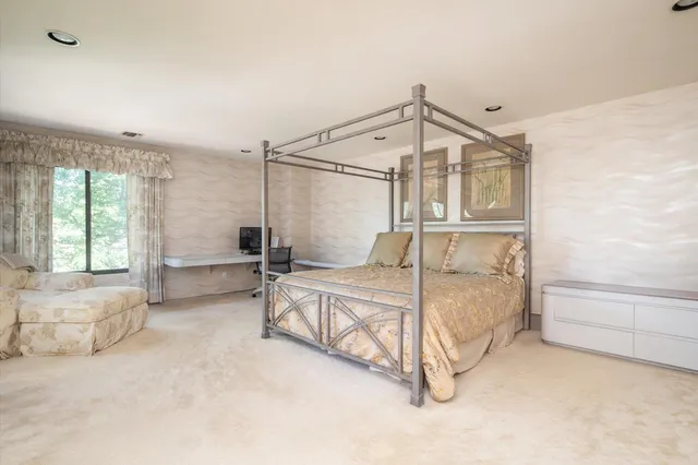 $1,299,000 | 70 Short Way, Roslyn Heights, NY 11577