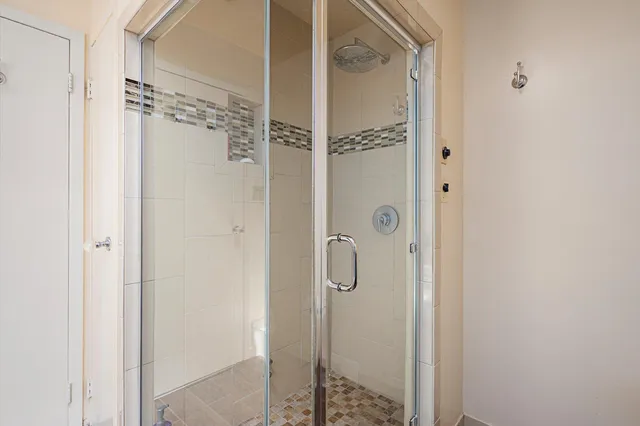 $1,299,000 | 70 Short Way, Roslyn Heights, NY 11577