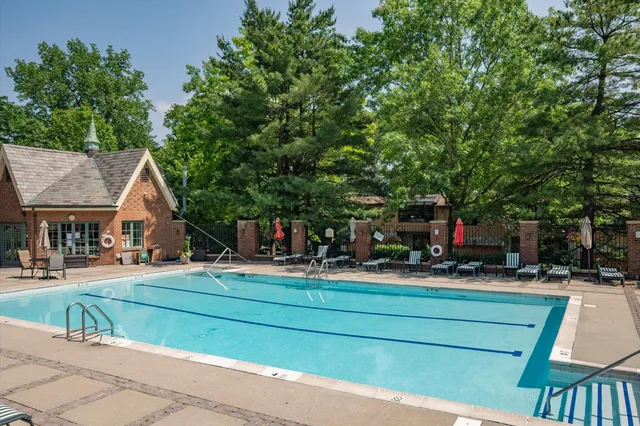 $1,299,000 | 70 Short Way, Roslyn Heights, NY 11577