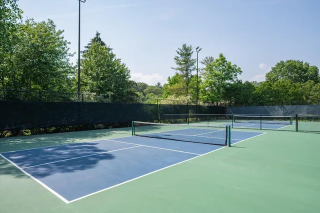 $1,299,000 | 70 Short Way, Roslyn Heights, NY 11577