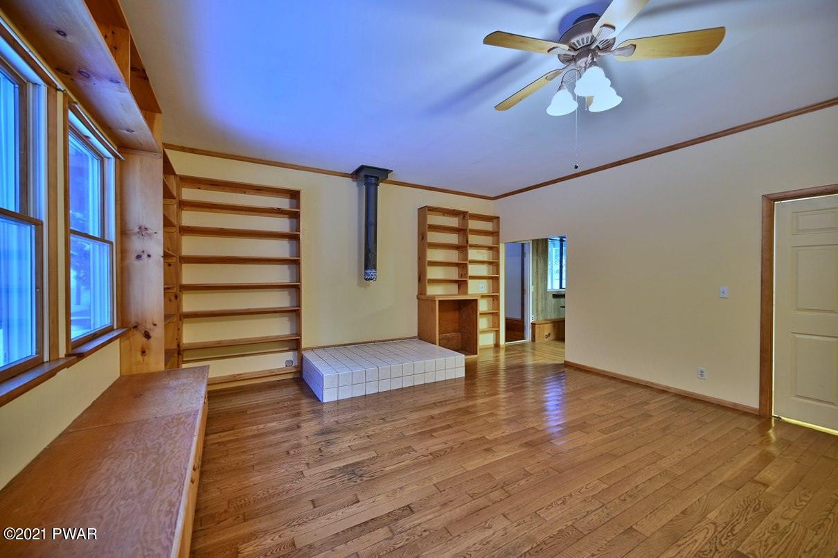 142 Market Road Greeley, PA 18425 - Photo 10 of 98
