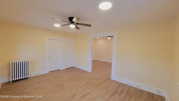 $1,350 | 864 South Main Street, Unit 3, Old Forge, PA 18518