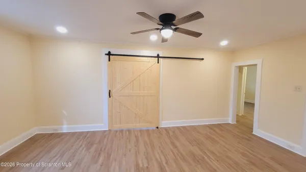 $1,350 | 864 South Main Street, Unit 3, Old Forge, PA 18518