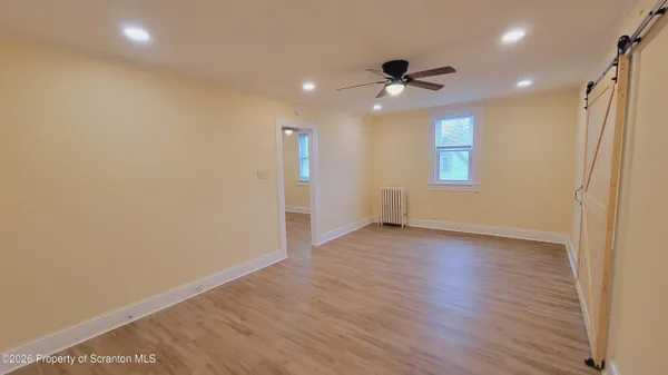 $1,350 | 864 South Main Street, Unit 3, Old Forge, PA 18518