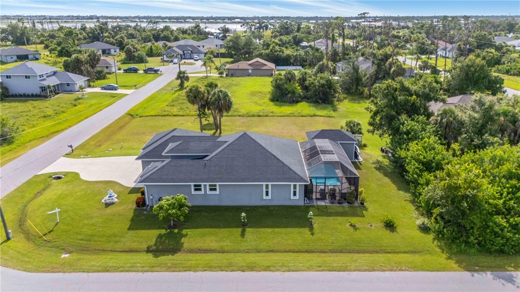 114 Venice Road Rotonda West, FL 33947 - Photo 10 of 88