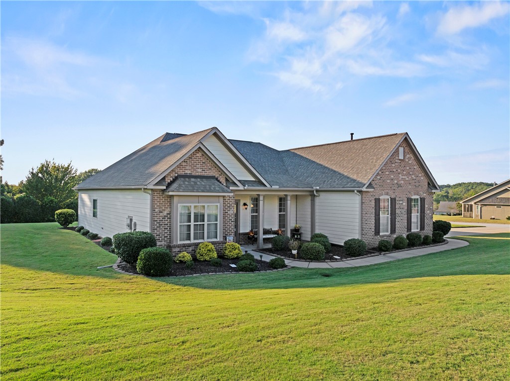 1003 Hillcrest Court Anderson, SC 29621 - Photo 3 of 44 Gallery Image 3