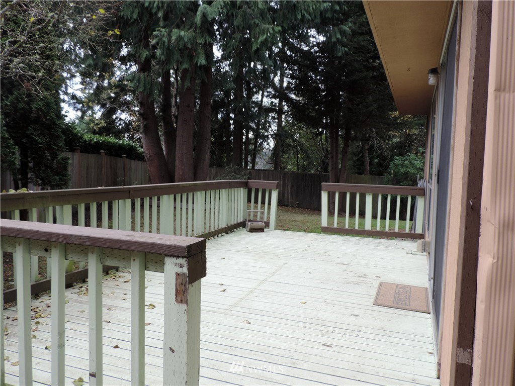 7804 194th Street Southwest Edmonds, WA 98026 - Photo 18 of 22 Gallery Image 18