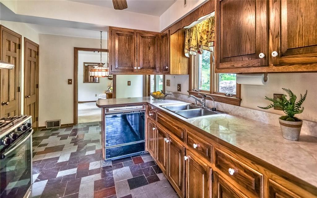 19 Lynmar Road Pittsburgh, PA 15209 - Photo 11 of 25