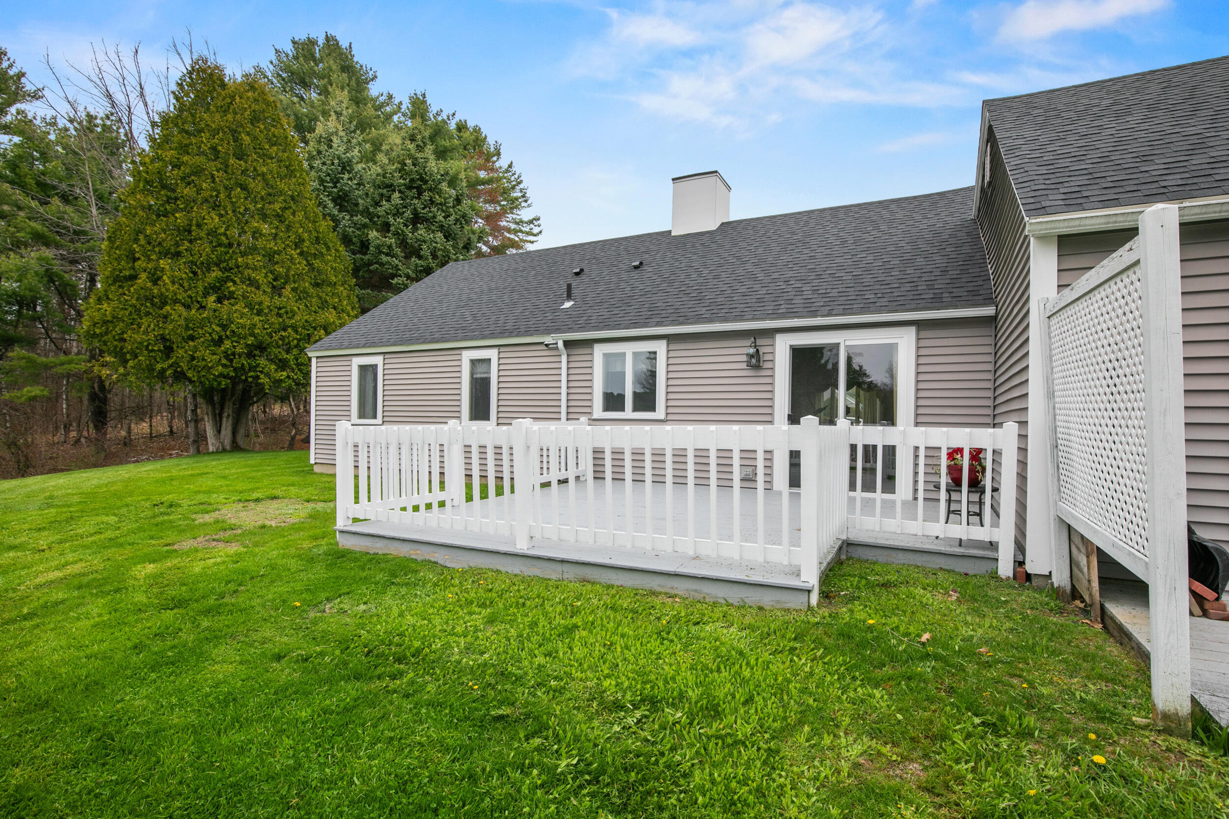 13 Colonial Way, Unit 13 Auburn, ME 04210 - Photo 20 of 24 Deck