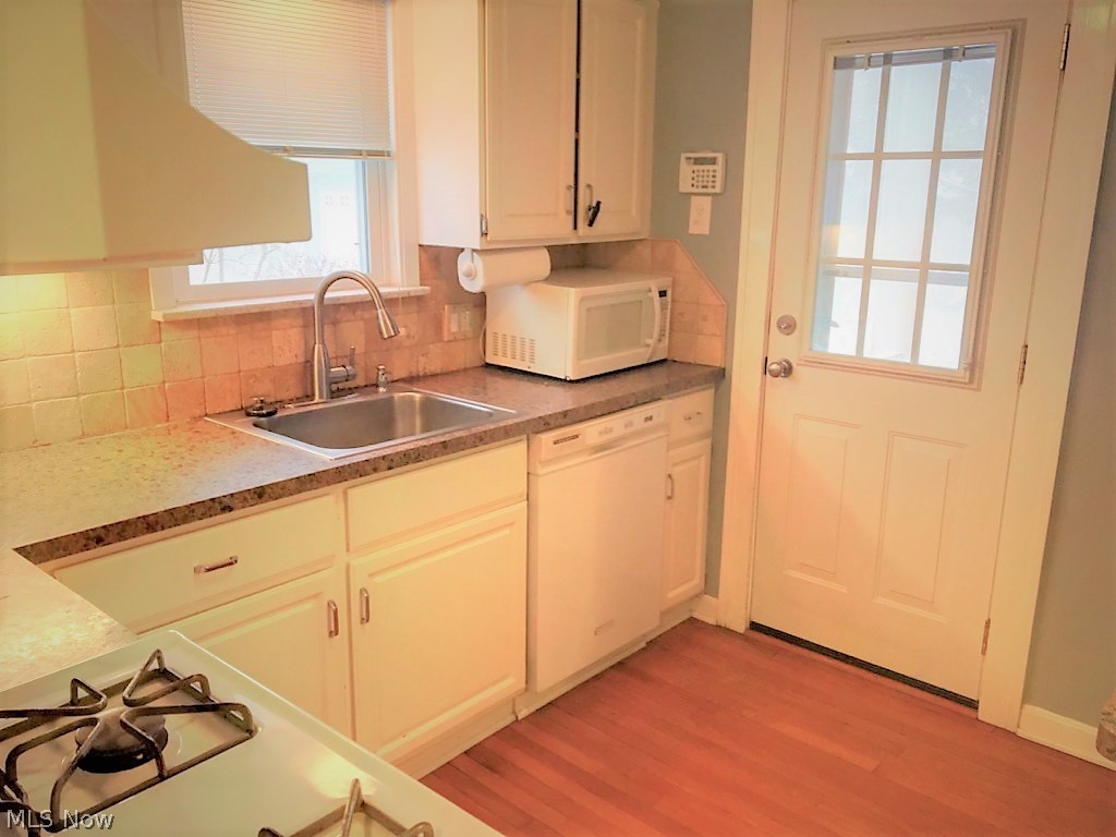 3775 Lowell Road Cleveland Heights, OH 44121 - Photo 7 of 23