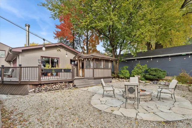 $315,000 | 2813 Theresa Avenue, Waukegan, IL 60085