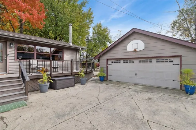 $315,000 | 2813 Theresa Avenue, Waukegan, IL 60085