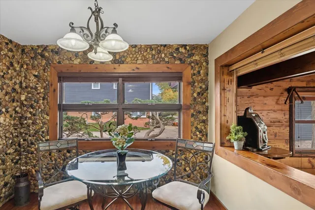 $315,000 | 2813 Theresa Avenue, Waukegan, IL 60085