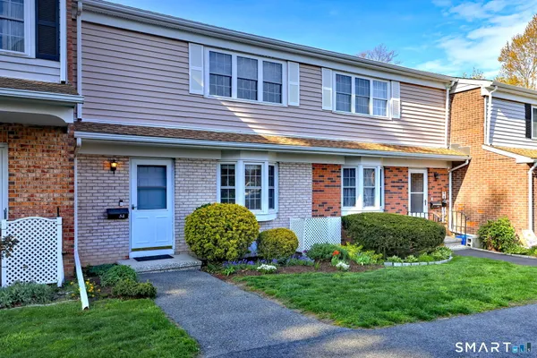 $349,900 | 52 Salem Walk, Unit 52, Milford, CT 06460