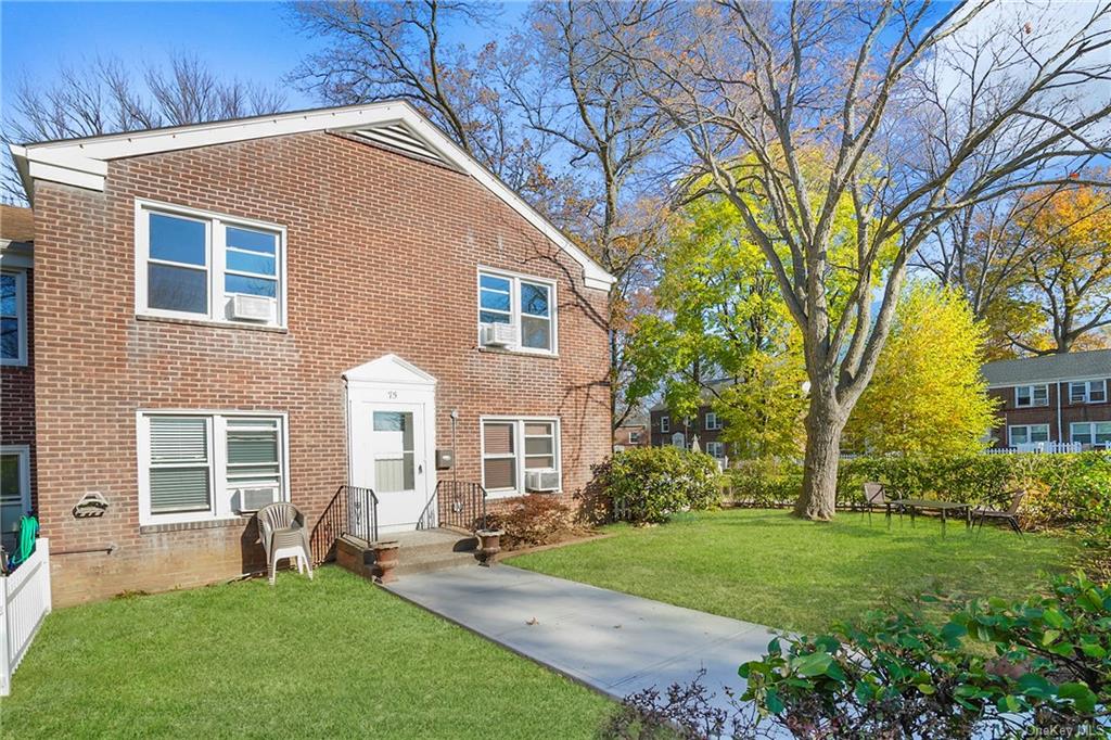 75 Hilltop Acres, Unit 75, Yonkers, NY 10704 Compass